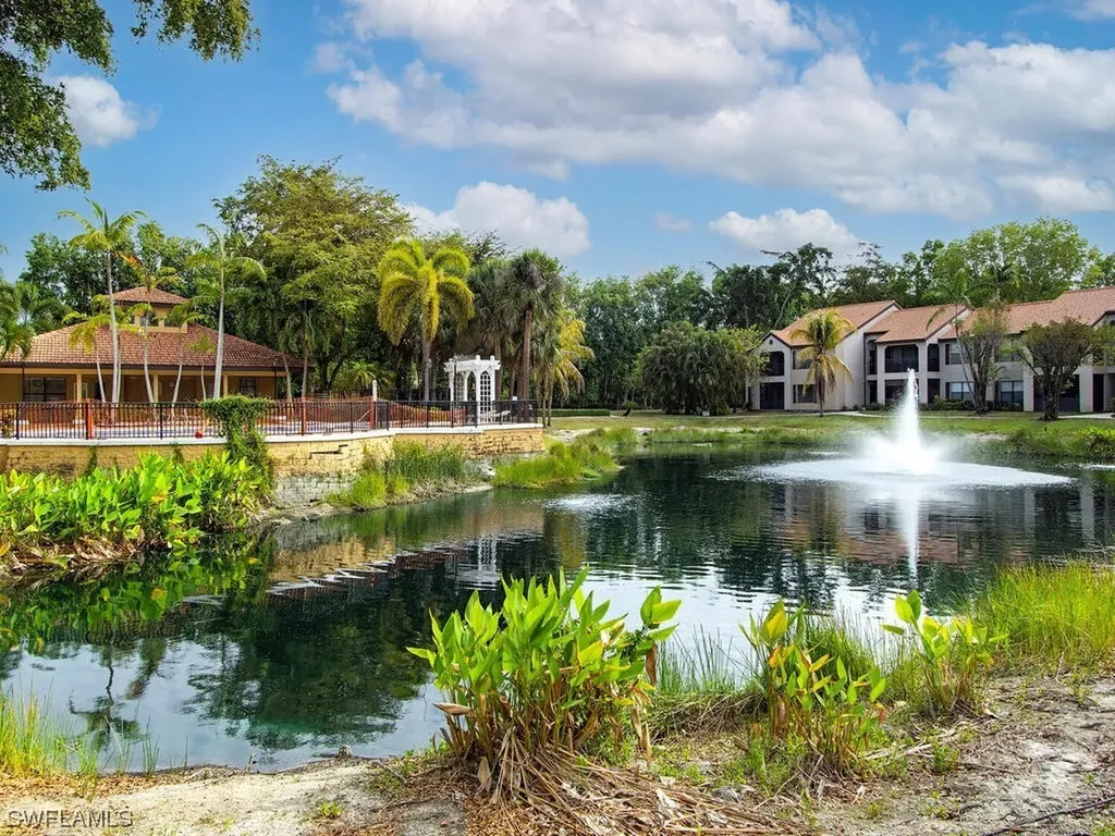 2118 Arbour Walk Circle Naples FL 34109