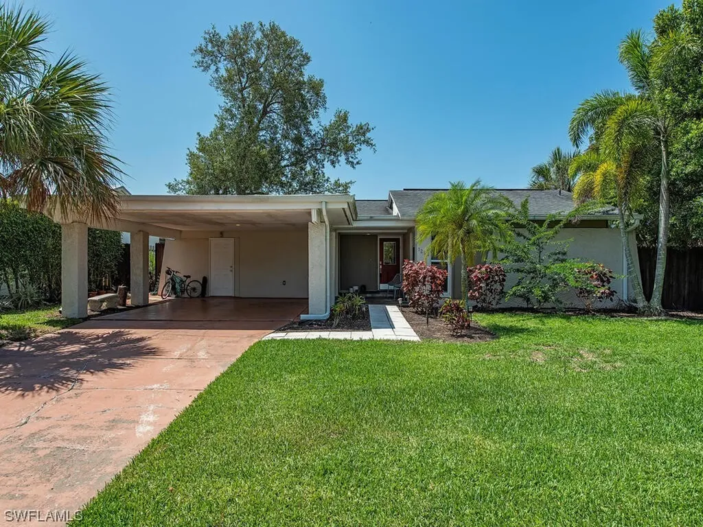 Naples FL, 1268 Westlake Boulevard