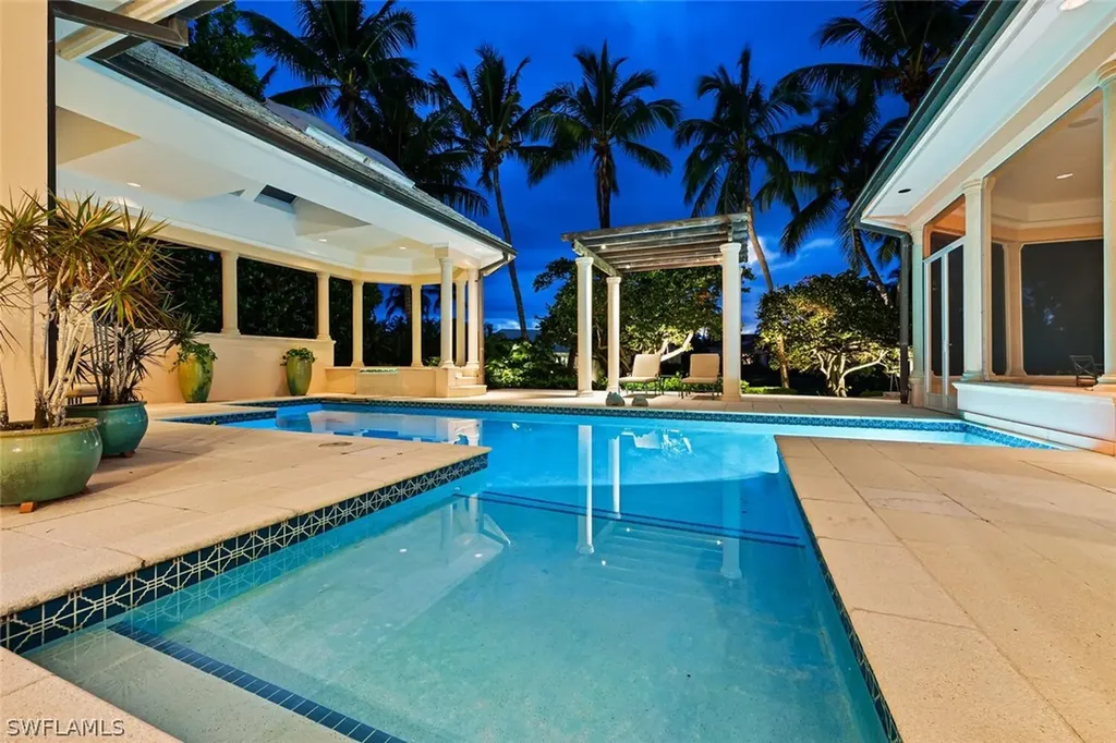 299 Little Harbour Lane Naples FL 34102