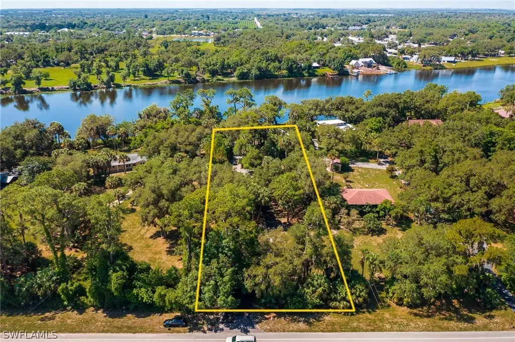 939 County Road 78 Labelle FL 33935