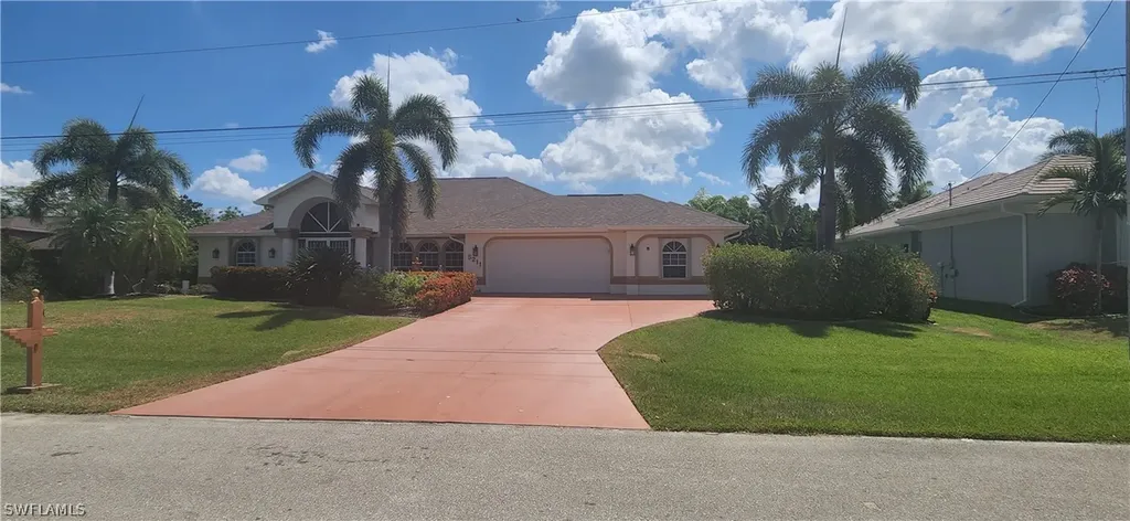 5211 SW 27th Place Cape Coral FL 33914
