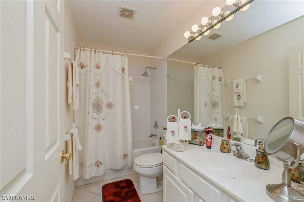 8809 Ventura Way Naples FL 34109