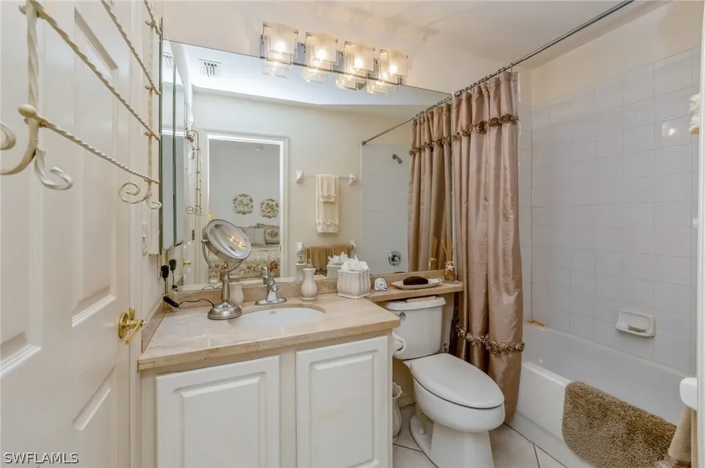 8809 Ventura Way Naples FL 34109