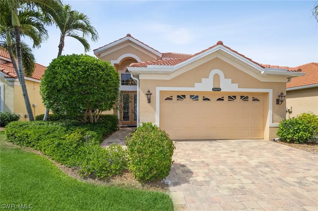 8809 Ventura Way Naples FL 34109