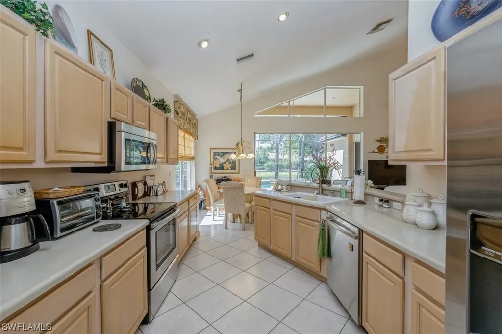 8809 Ventura Way Naples FL 34109