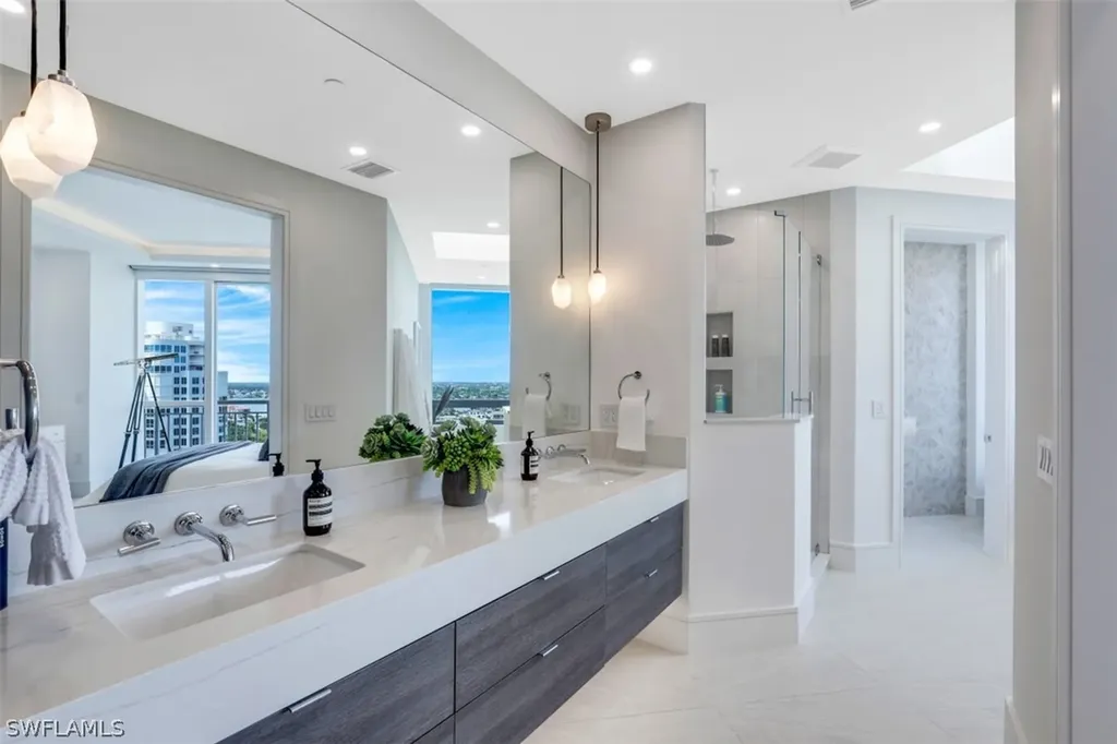 4255 Gulf Shore Boulevard N Naples FL 34103