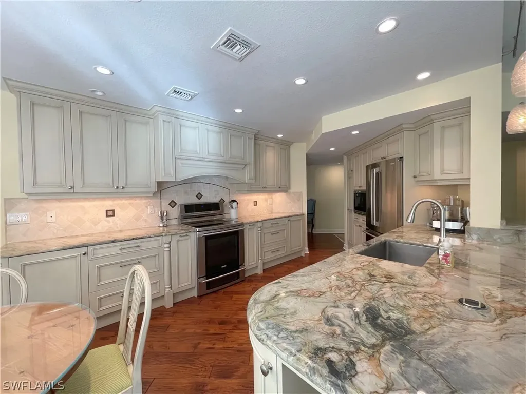 2661 Wulfert Road Sanibel FL 33957