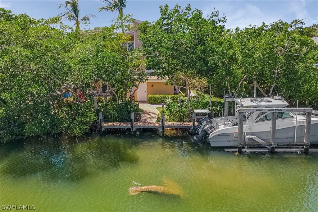 1710 Dixie Beach Boulevard Sanibel FL 33957