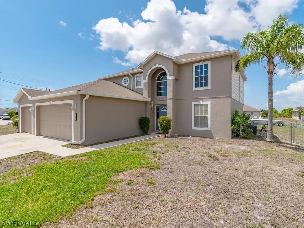 2311 Embers Parkway W Cape Coral FL 33993