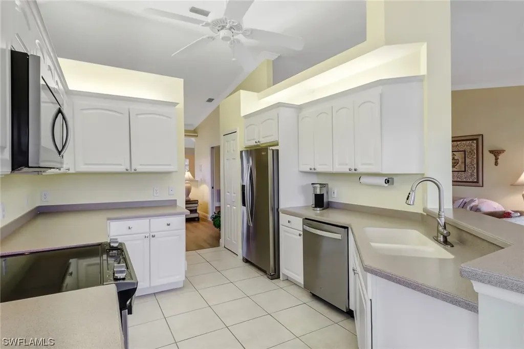 5665 Heron Lane Naples FL 34110