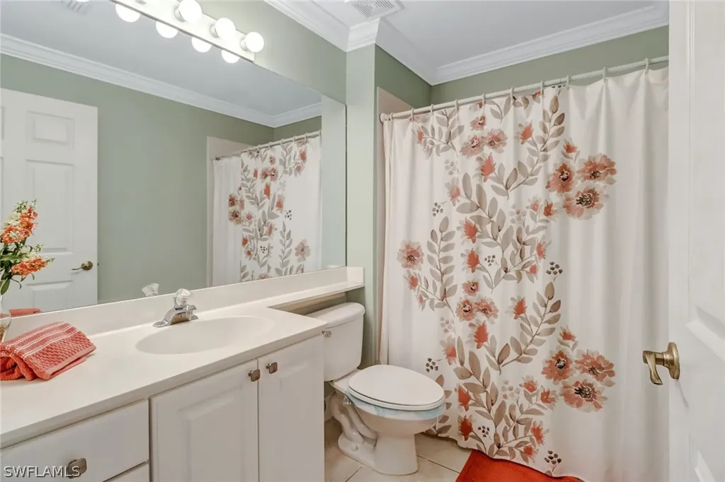 5665 Heron Lane Naples FL 34110