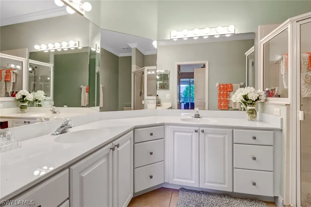 5665 Heron Lane Naples FL 34110