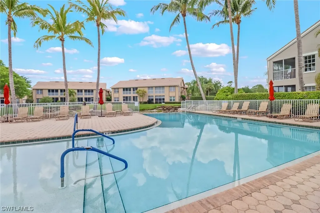 5665 Heron Lane Naples FL 34110