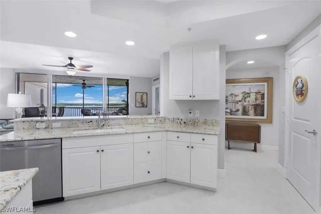 2090 W 1st Street Fort Myers FL 33901
