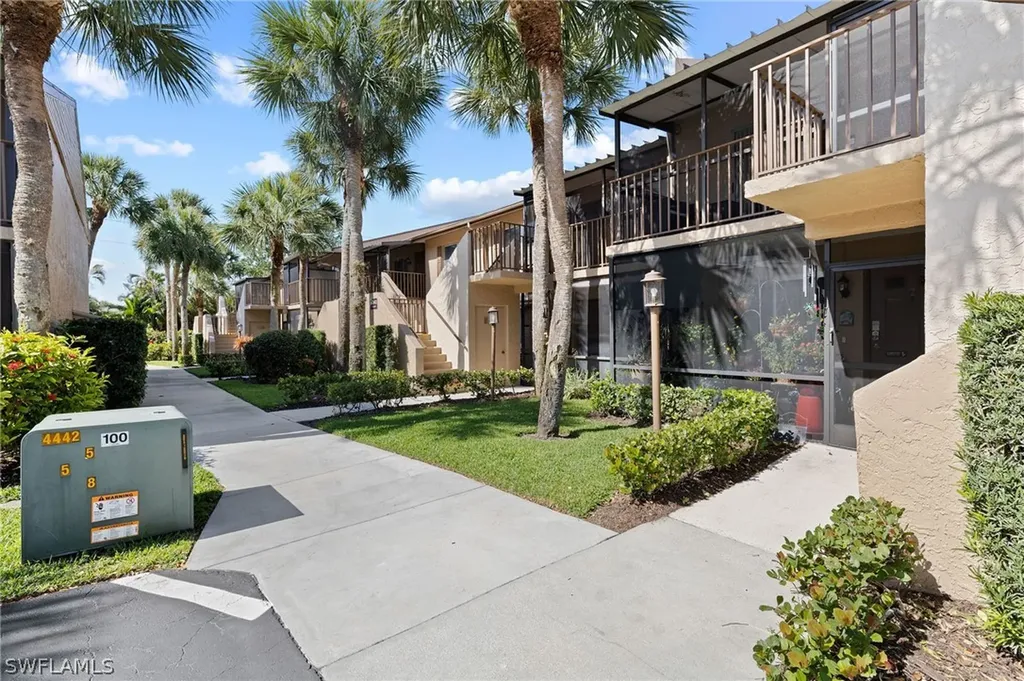 4230 Jack Frost Court Naples FL 34112