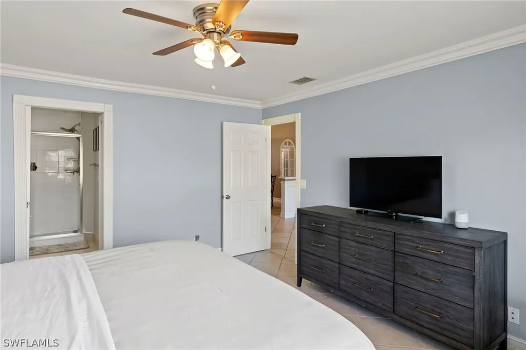 4230 Jack Frost Court Naples FL 34112