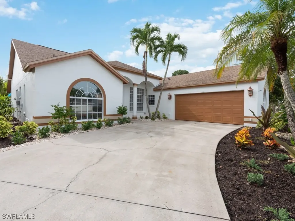 877 Belville Boulevard Naples FL 34104