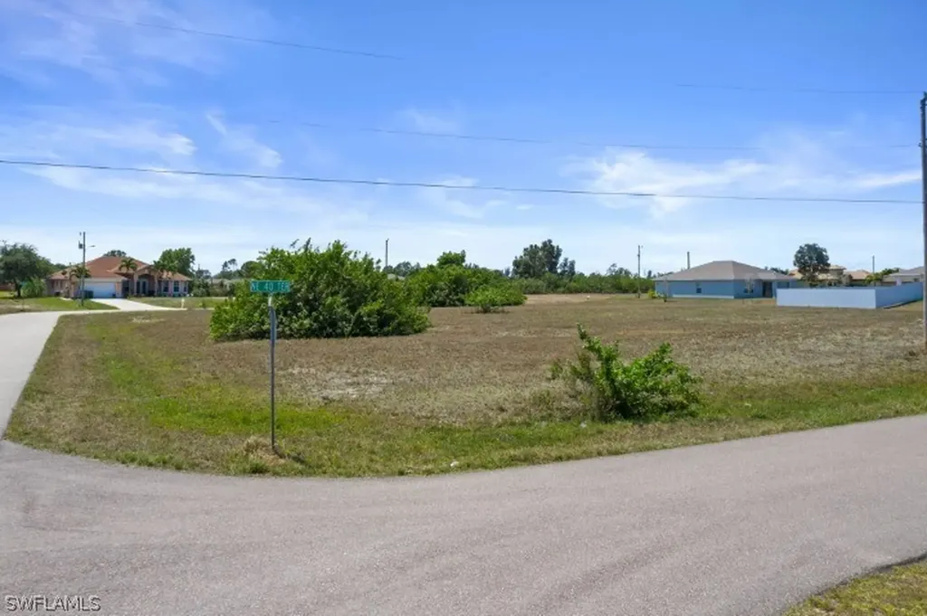 1260 NE 40th Terrace Cape Coral FL 33909
