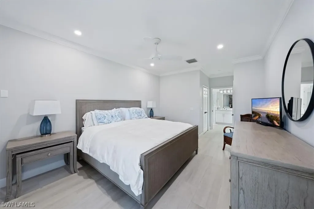 5866 Three Iron Drive Naples FL 34110