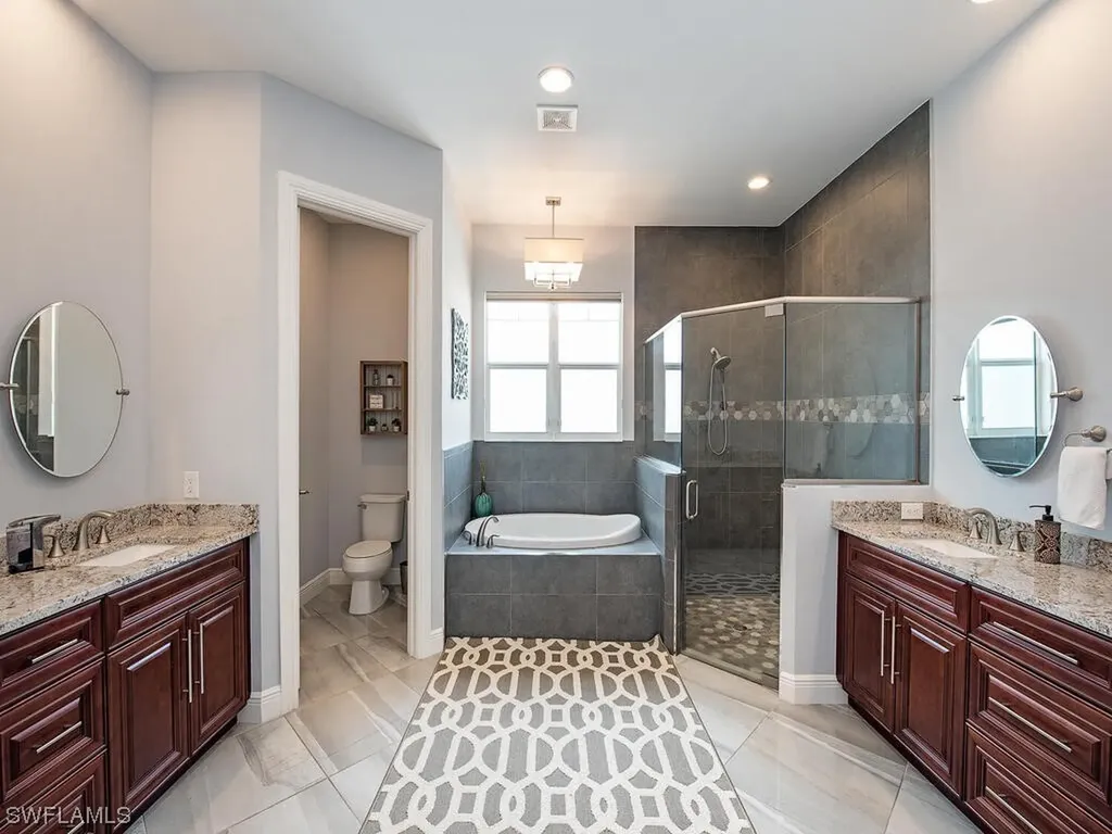18619 Candletree Court Naples FL 34114