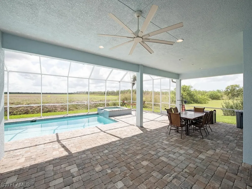 18619 Candletree Court Naples FL 34114