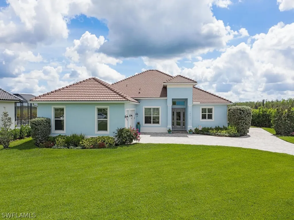 18619 Candletree Court Naples FL 34114