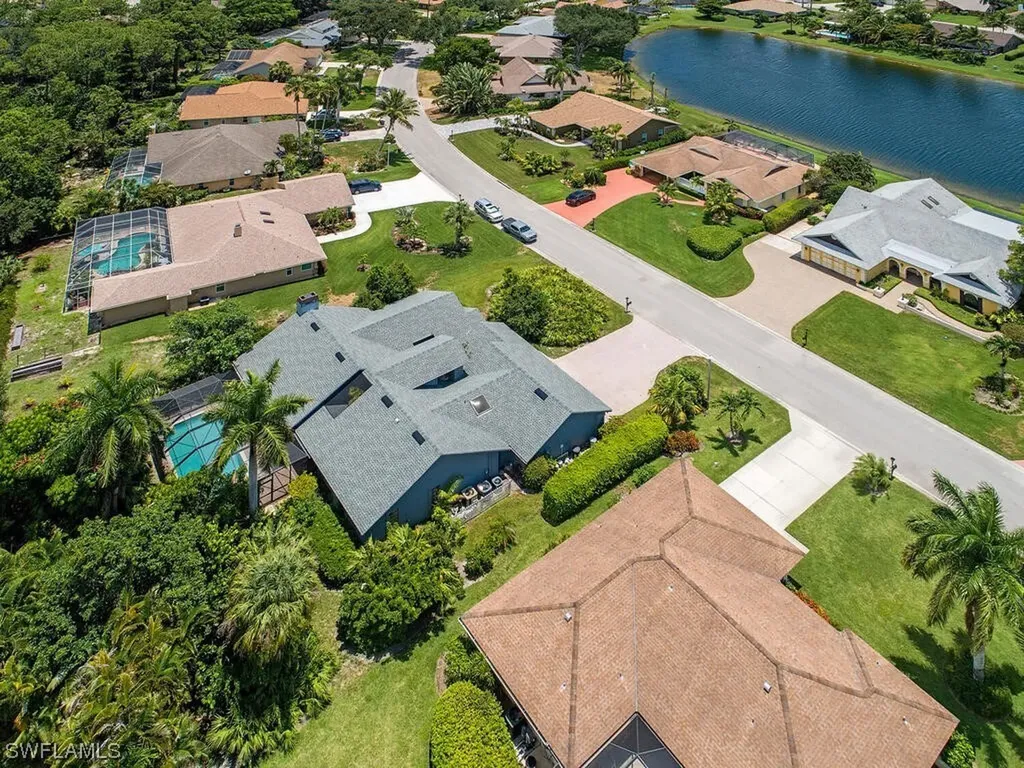 2273 Queens Way Naples FL 34112