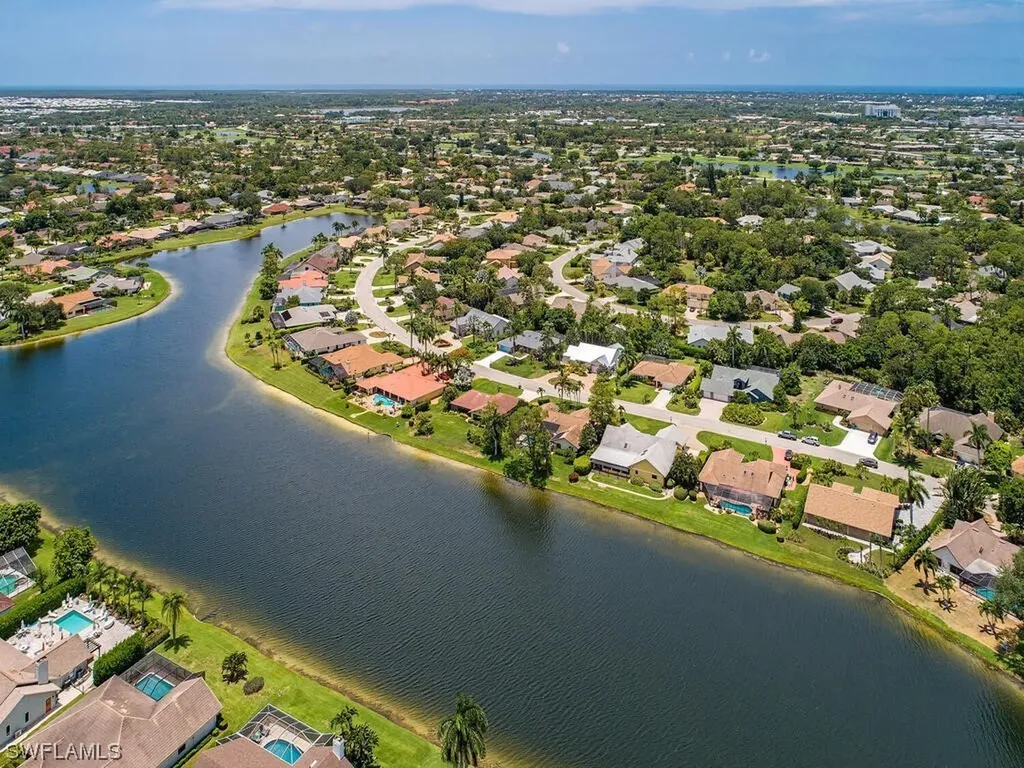 2273 Queens Way Naples FL 34112
