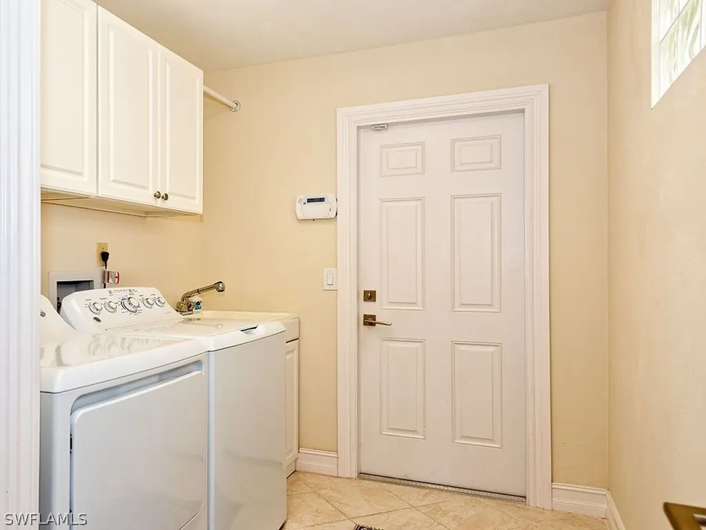 359 Conners Avenue Naples FL 34108
