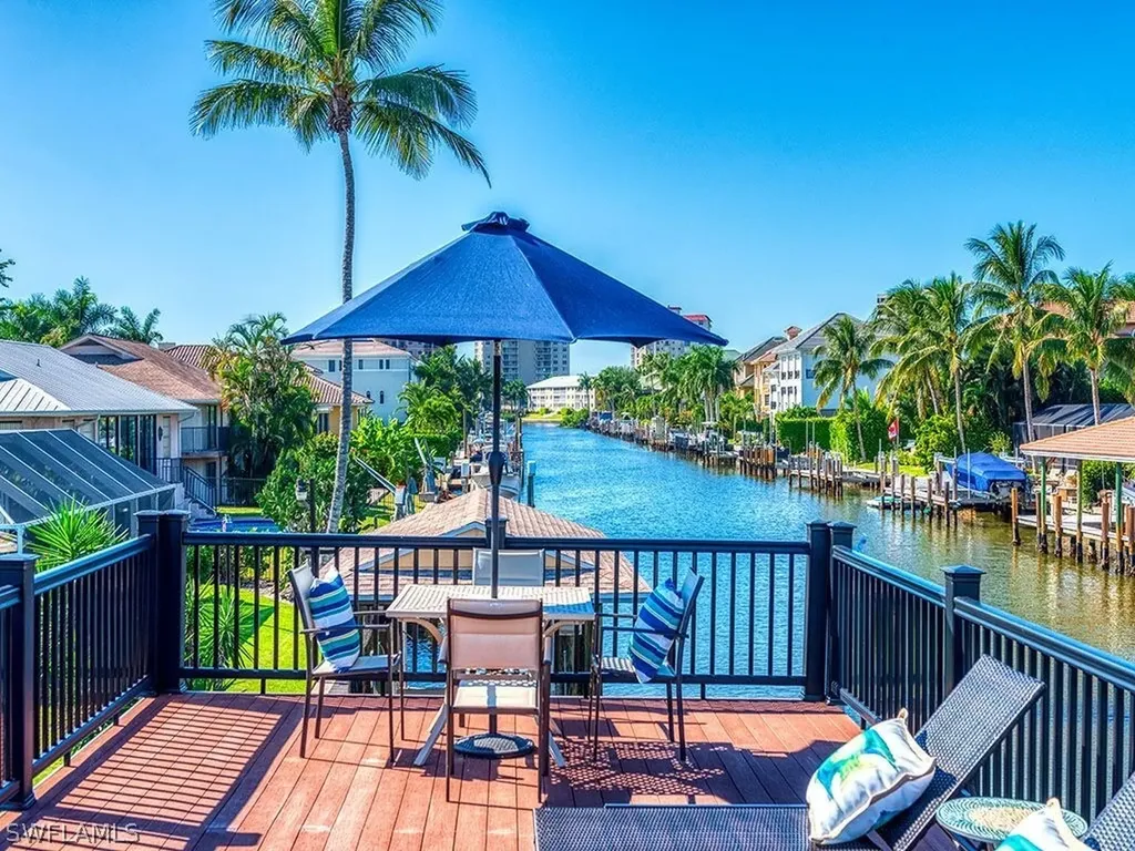 359 Conners Avenue Naples FL 34108