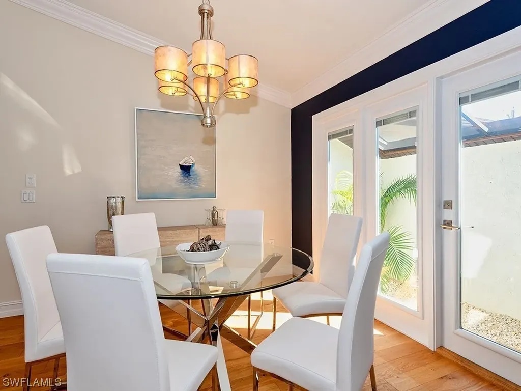 359 Conners Avenue Naples FL 34108
