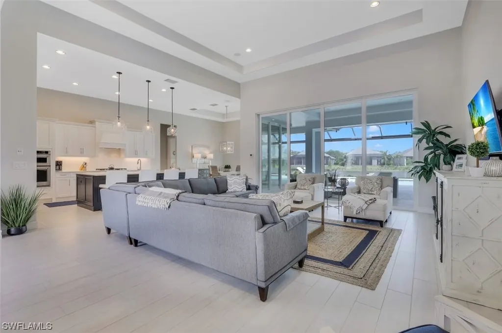 6233 Union Island Way Naples FL 34113