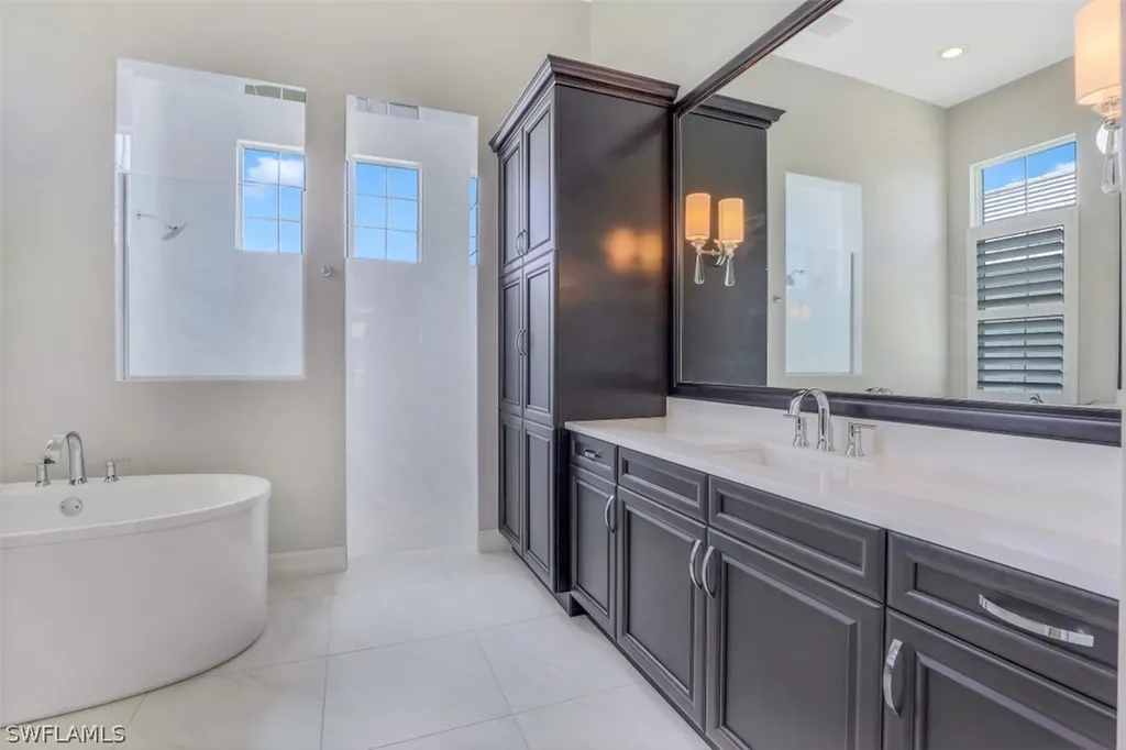 6233 Union Island Way Naples FL 34113
