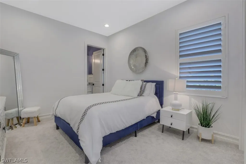 6233 Union Island Way Naples FL 34113