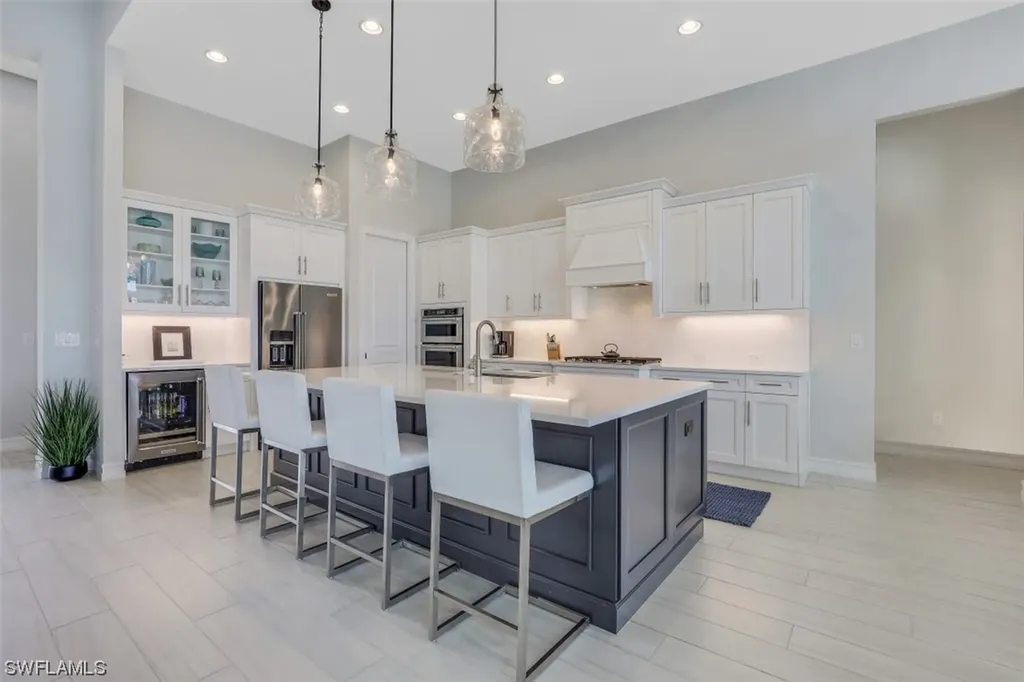 6233 Union Island Way Naples FL 34113