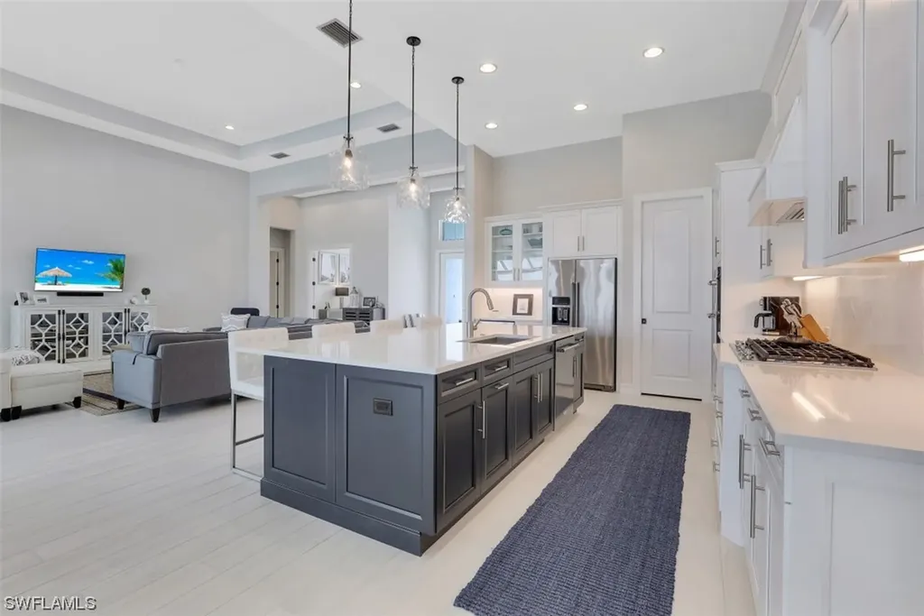 6233 Union Island Way Naples FL 34113