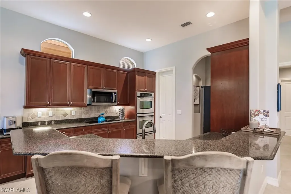 8898 Shenendoah Circle Naples FL 34113