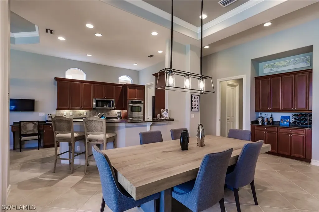 8898 Shenendoah Circle Naples FL 34113