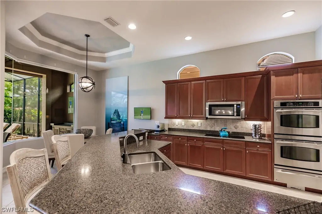 8898 Shenendoah Circle Naples FL 34113