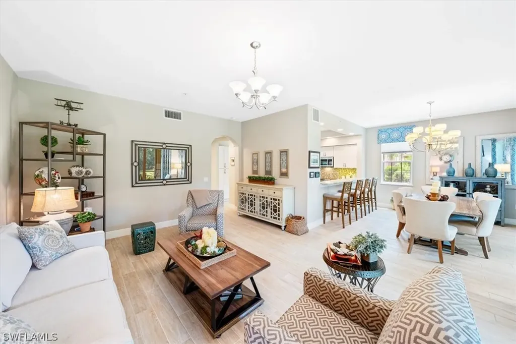 575 El Camino Real Naples FL 34119