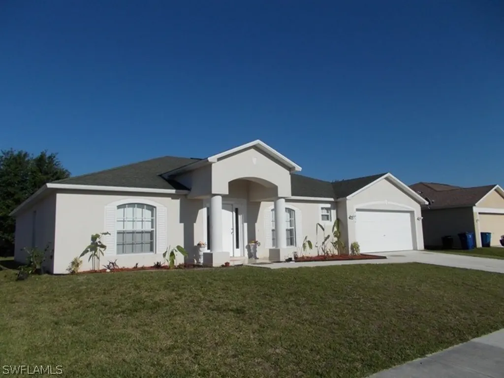 2462 Nature Pointe Loop Fort Myers FL 33905