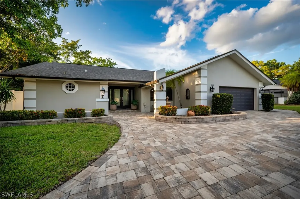 1564 Beechwood Trail Fort Myers FL 33919