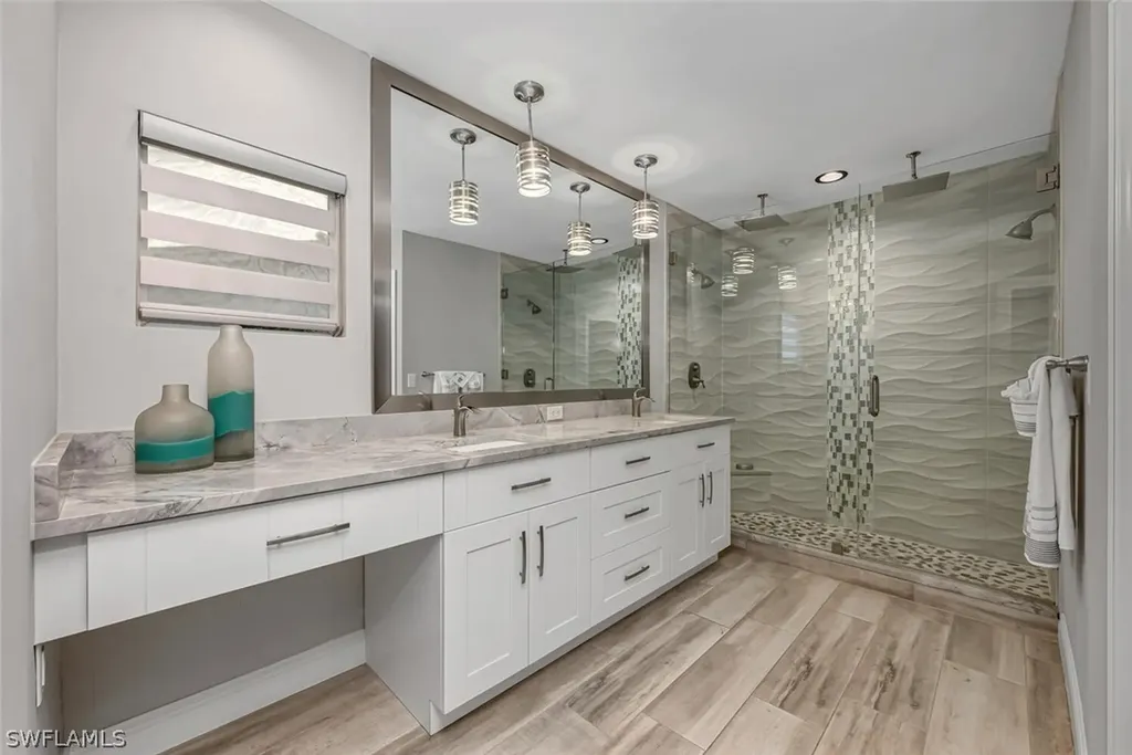 1200 Diana Avenue Naples FL 34103