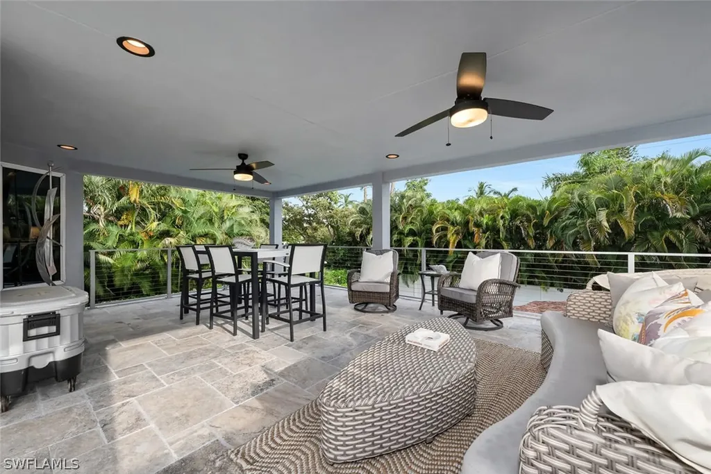 1200 Diana Avenue Naples FL 34103