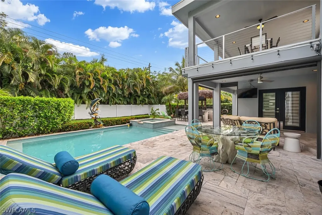 1200 Diana Avenue Naples FL 34103