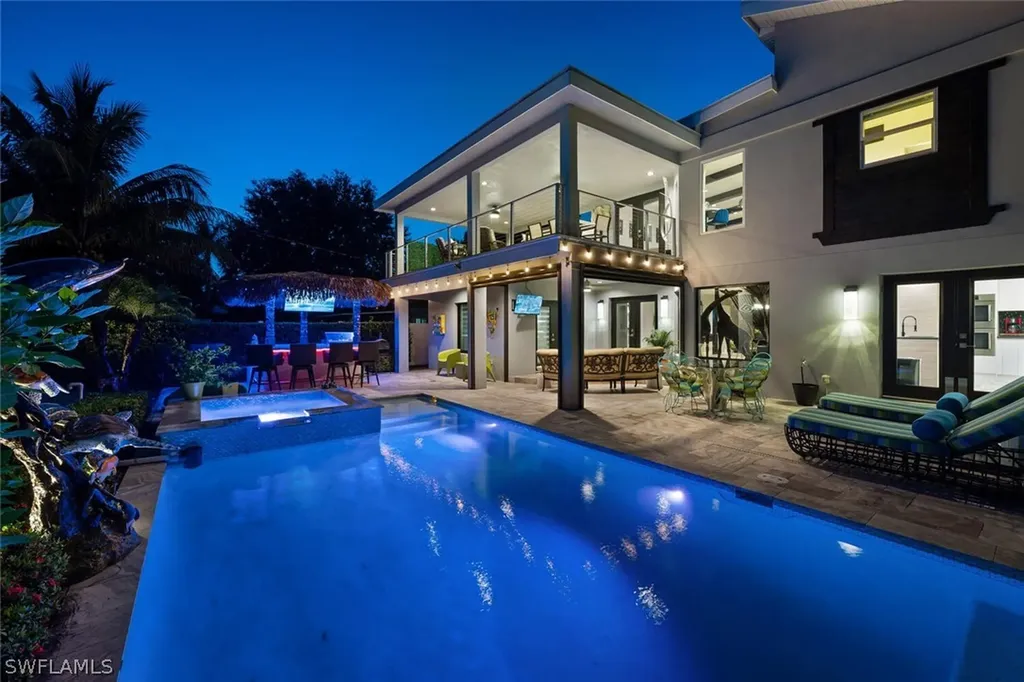 1200 Diana Avenue Naples FL 34103