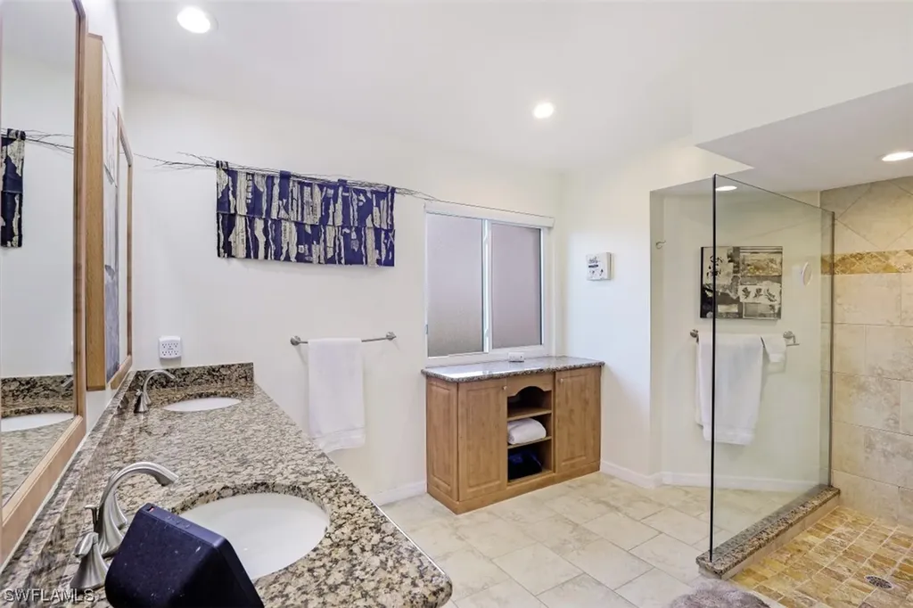 12724 Hunters Ridge Drive Bonita Springs FL 34135