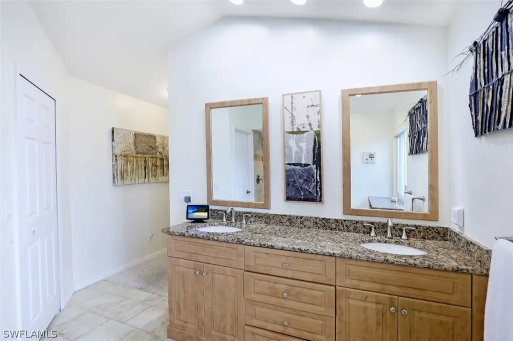 12724 Hunters Ridge Drive Bonita Springs FL 34135