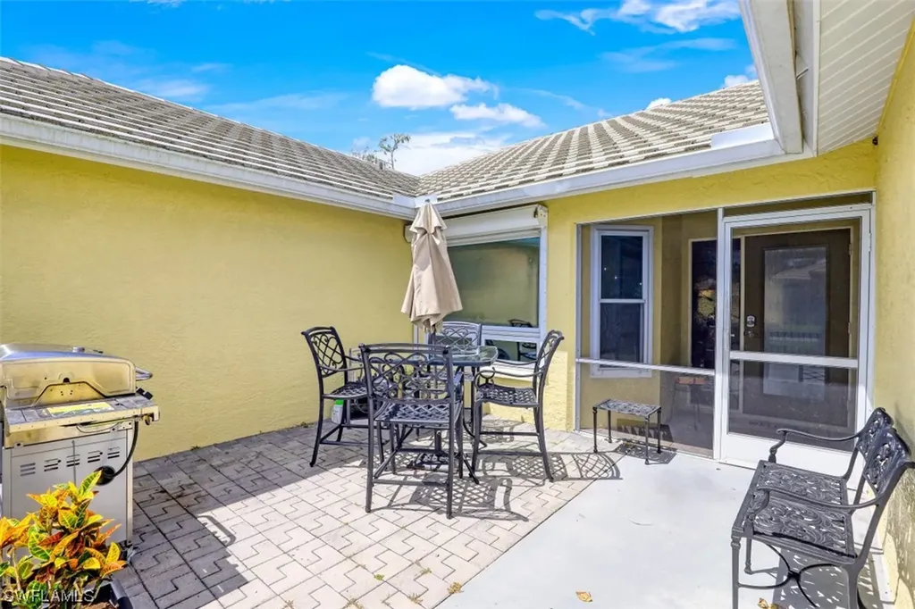 12724 Hunters Ridge Drive Bonita Springs FL 34135