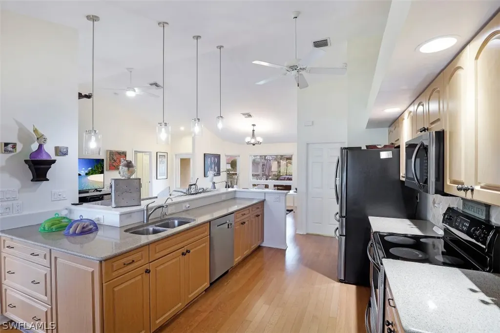 12724 Hunters Ridge Drive Bonita Springs FL 34135